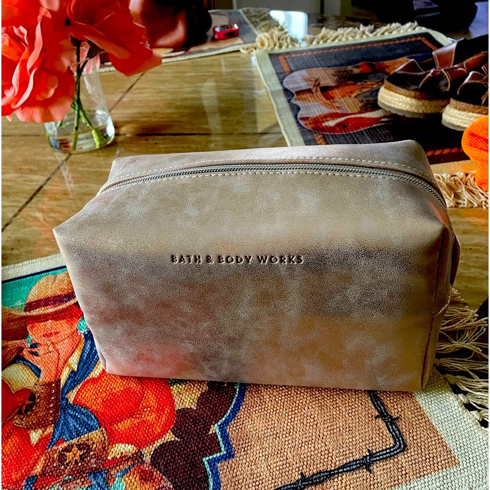 Bath and Body Works Makeup Bag NWT